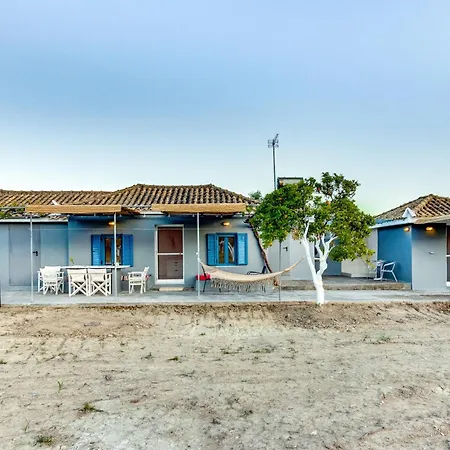 Σπίτι διακοπών Koroni Beachfront Retreat, Private Garden Haven Koróni
